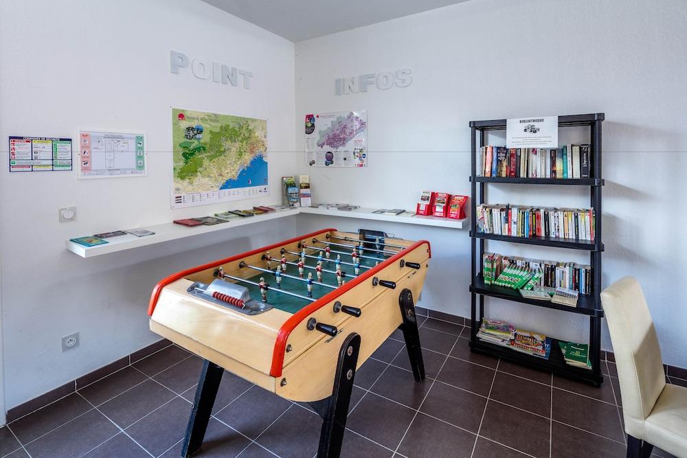 Hotel Terres De France - Le Domaine De Bacchus Saint-Christol  Esterno foto