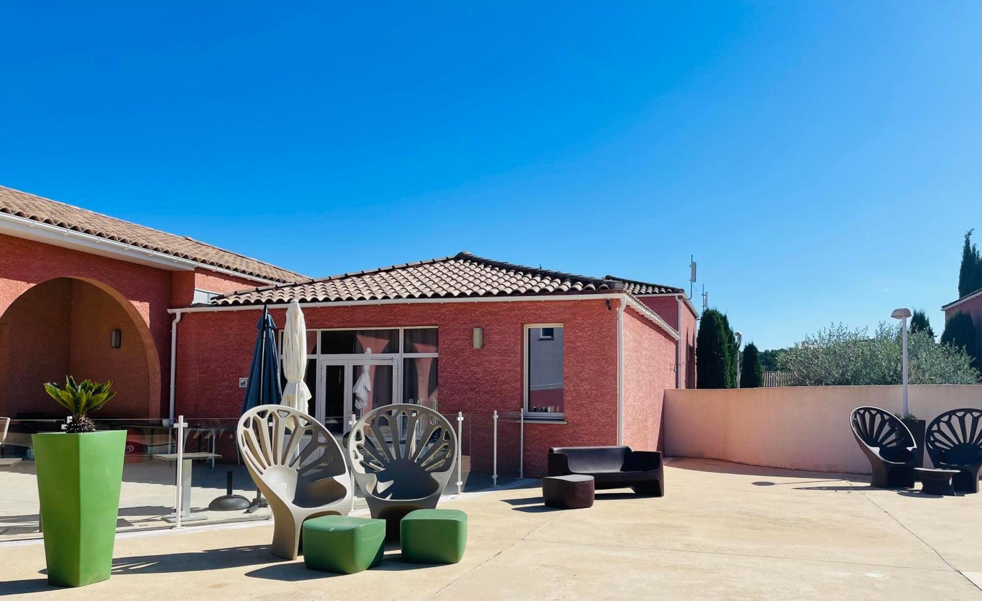 Hotel Terres De France - Le Domaine De Bacchus Saint-Christol  Esterno foto