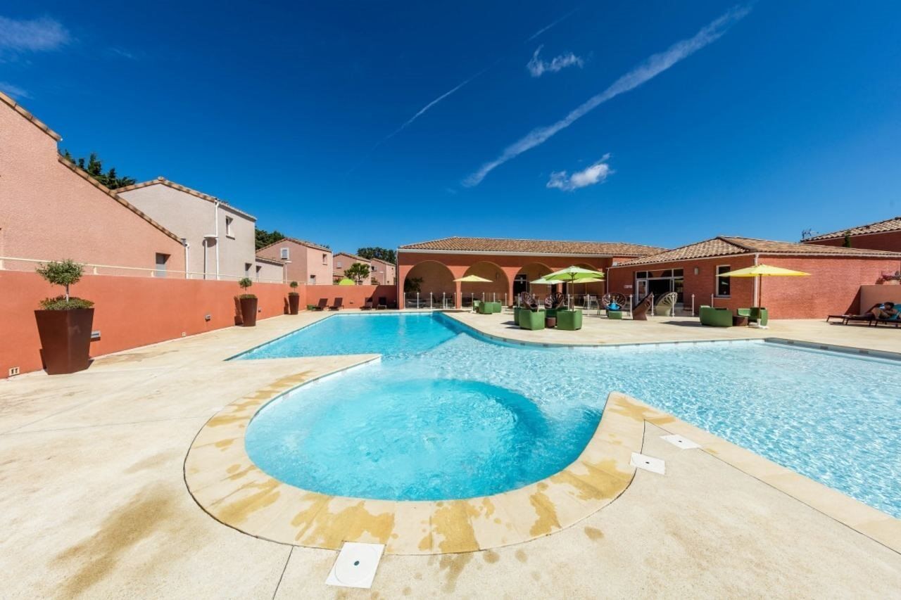 Hotel Terres De France - Le Domaine De Bacchus Saint-Christol  Esterno foto