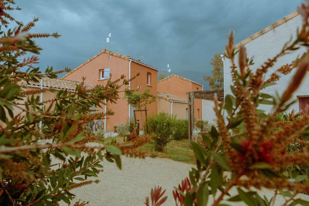 Hotel Terres De France - Le Domaine De Bacchus Saint-Christol  Esterno foto